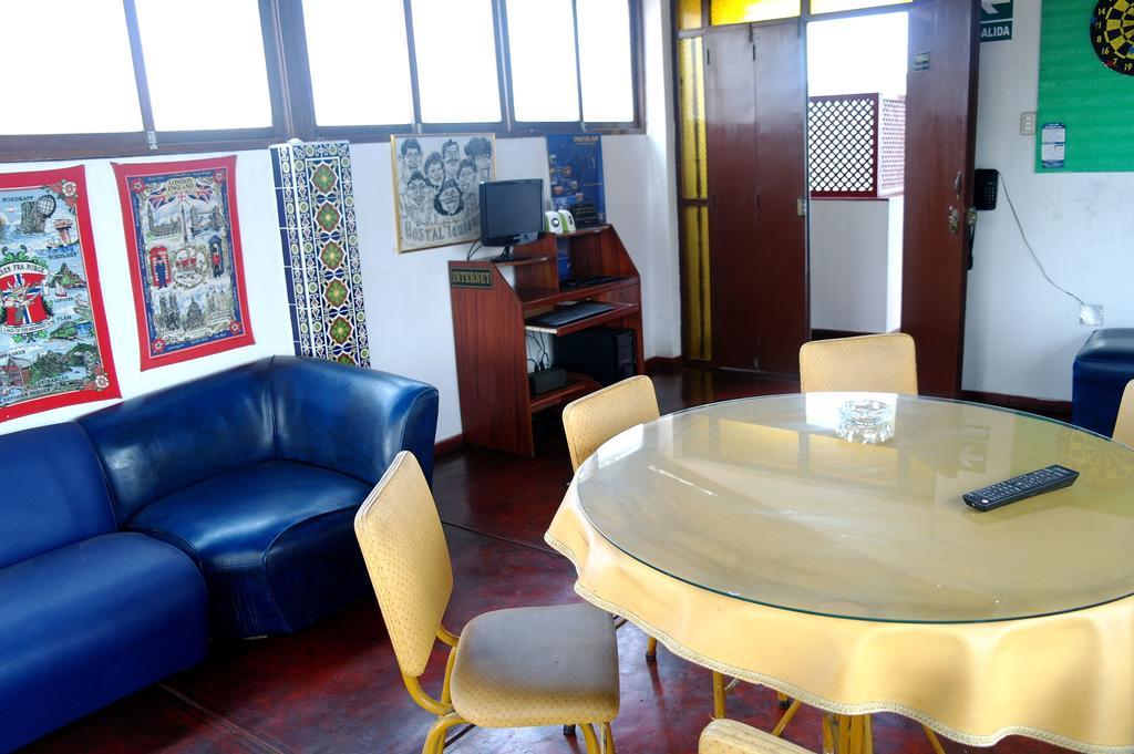Hostal Iquique Lima Exterior photo